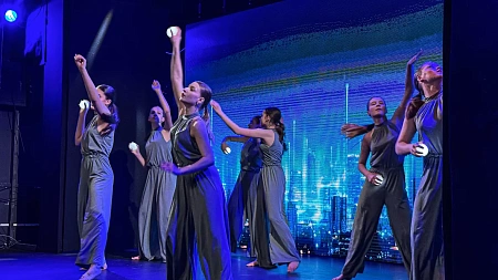 Отчетный концерт "Танец, Свет, Мотор" коллектива современного эстрадного танца "TRAFFIС". Скидки участникам/членам семей СВО и другим категориям